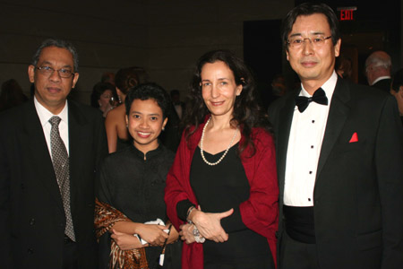 Harbangan Napitupulu & Dona (Indonesia),Paolo Munzi (Italy) & Mr. Hiroshi Sato (Japan)